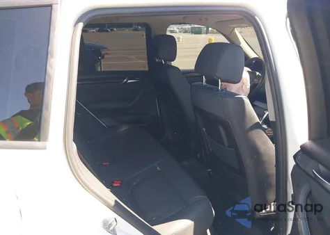 2016 BMW X3 xDrive28I из США, поврежденный, VIN 5UXWX9C59G0D66472